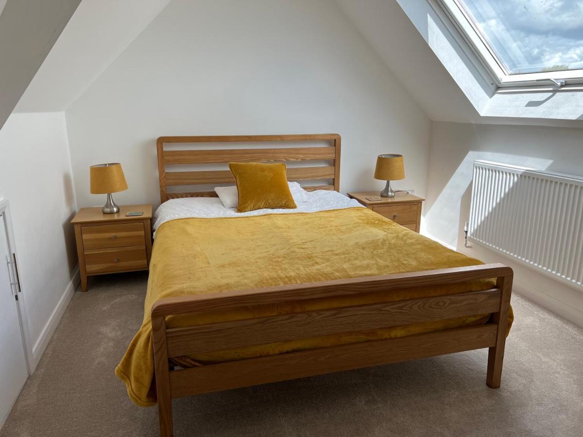 Gower Getaway - Parking & Ensuite Swansea Exterior photo