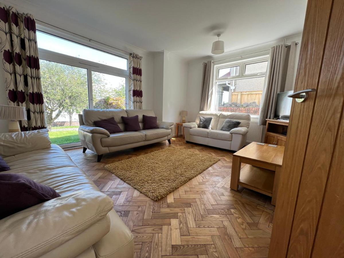 Gower Getaway - Parking & Ensuite Swansea Exterior photo